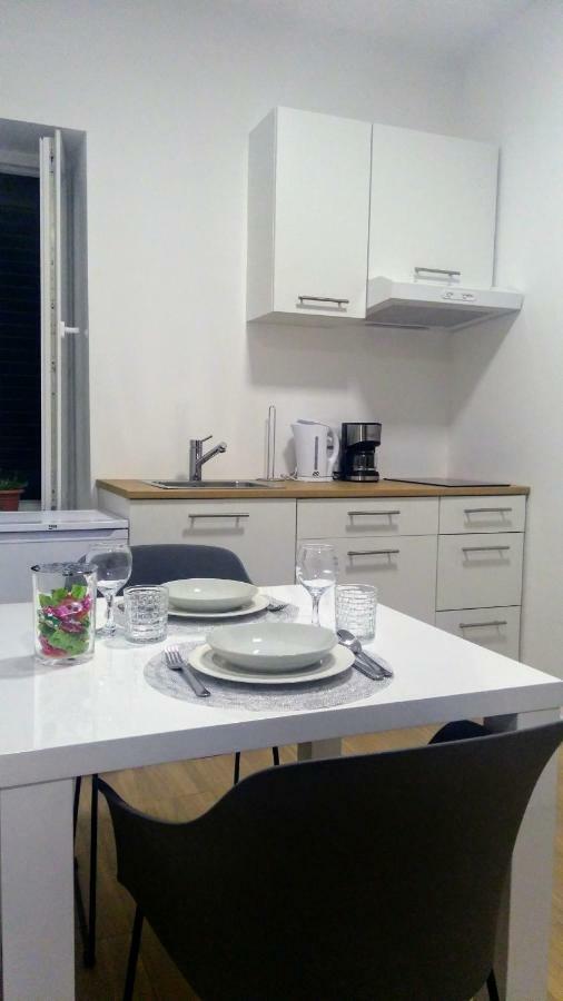 Studio Apartman Adris Hotel Sibenik Luaran gambar