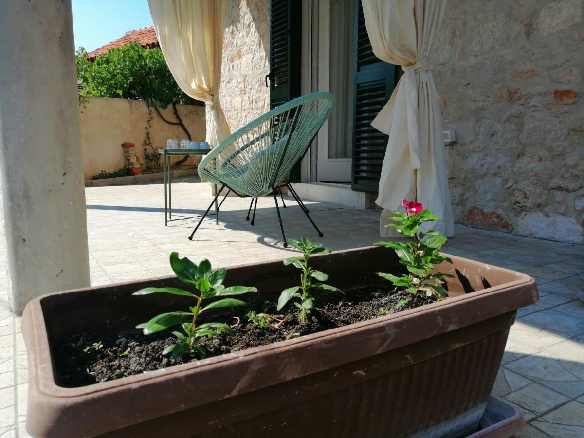 Studio Apartman Adris Hotel Sibenik Luaran gambar